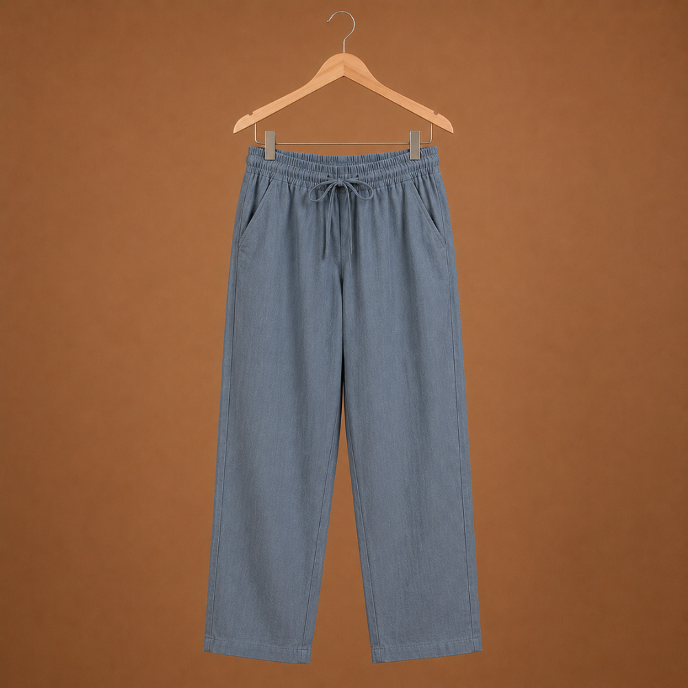 Women's casual trousers with a plain elastic waistband